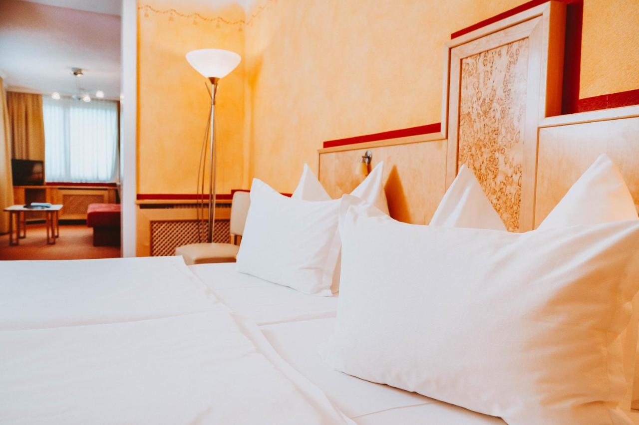 Hotel Bruecklwirt Никласдорф Экстерьер фото